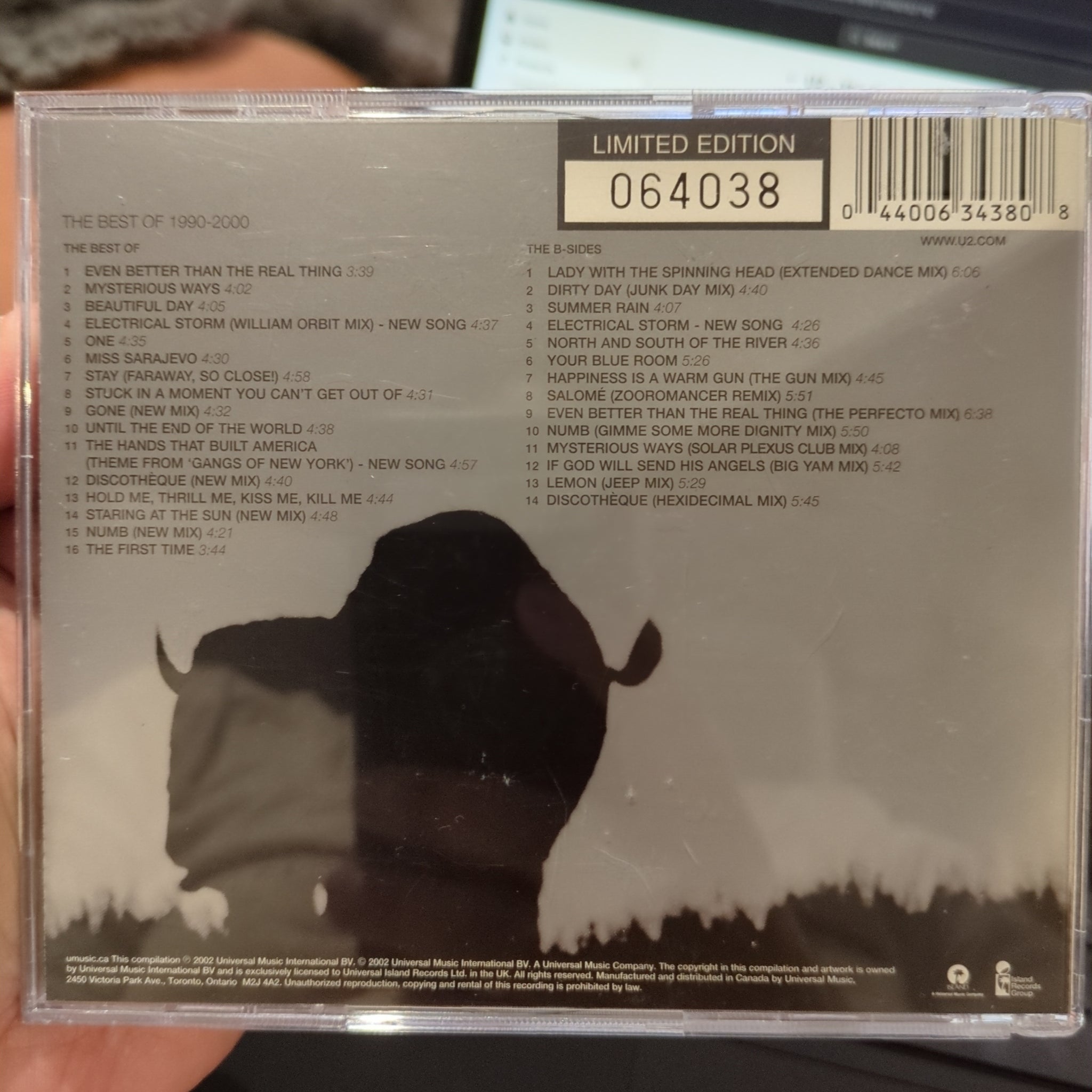 U2 The Best Of 1990 2000 B Sides double CD Unity Audio Canada