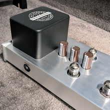 YAQIN MS-12B TUBE PREAMP W/PHONO