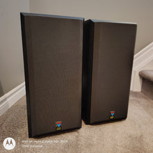 Bowers & Wilkins V202 speakers