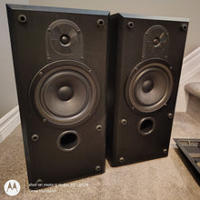 Bowers & Wilkins V202 speakers