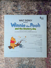 Walt Disney Presents Winnie The Pooh And The Blustery Day (Dineyland)