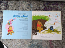 Walt Disney Presents Winnie The Pooh And The Blustery Day (Dineyland)